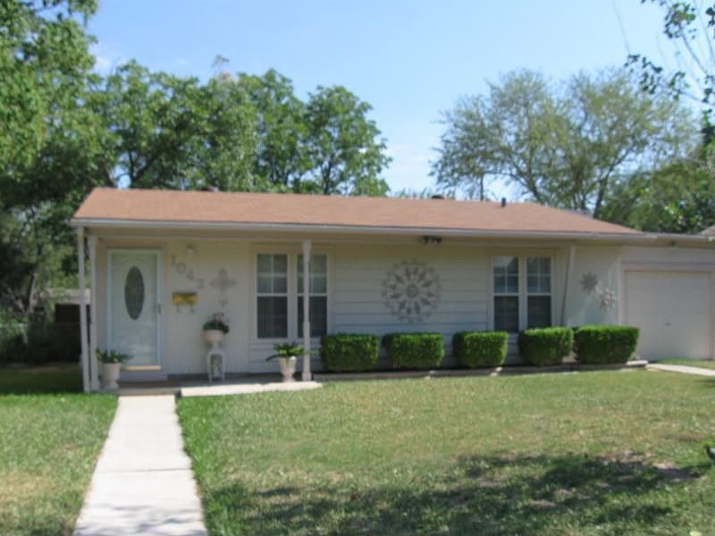 1st image of 1042 Weizmann St
