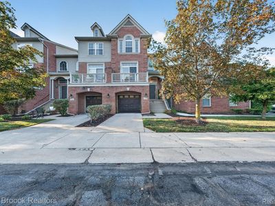 37508 Newburgh Park Cir, Livonia, MI, 48152