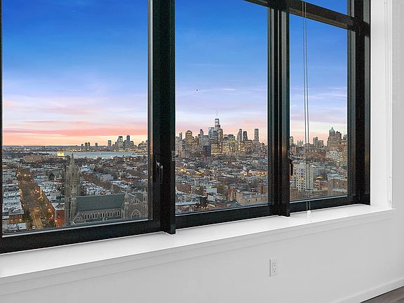 4th image of 504 Sackett St #2103