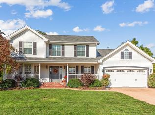 1765 Lance End Ln, Fenton, MO