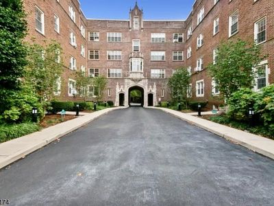 133 Summit Ave APT 45, Summit, NJ, 07901