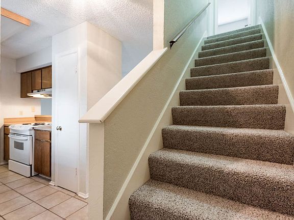3rd image of 3545 N Hills Dr APT D