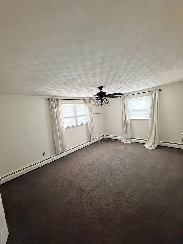 3 bed, 3.0 bath, 2663 sqft, $2,700 — Photo 4