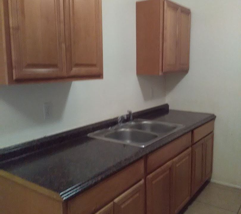 1st image of 916 S 4th Ave APT D
