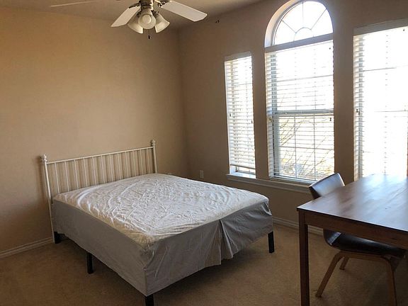 4th image of 2323 Cornell Dr #2