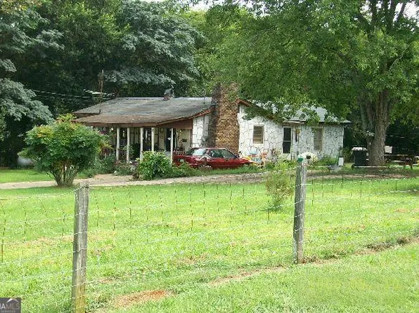 43 Bingham Rd, Cartersville, GA 30120