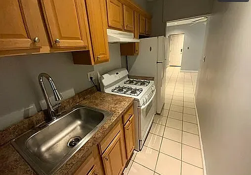 2 bed, $2,600 — Photo 3