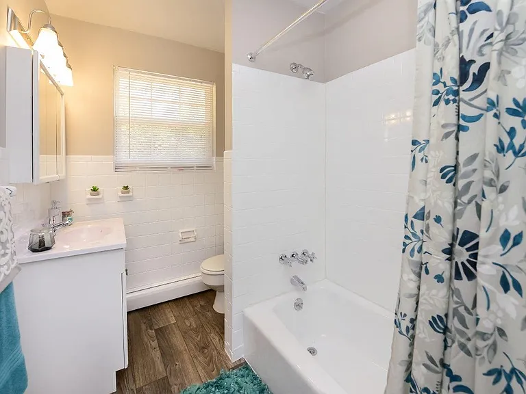 Roberts Mill Apartments and Townhomes — Photo 12