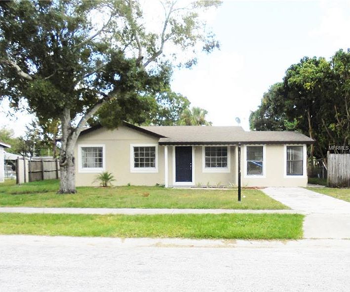 1st image of 4819 Plantation Dr