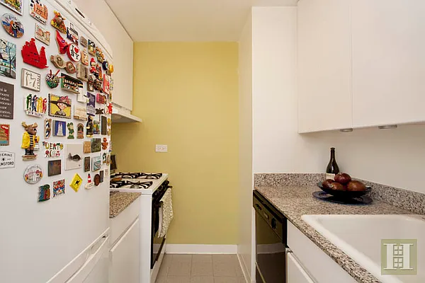 Sold by Halstead Real Estate | media 2