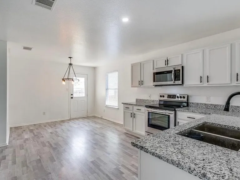 12801 Door Bell Dr — Photo 5