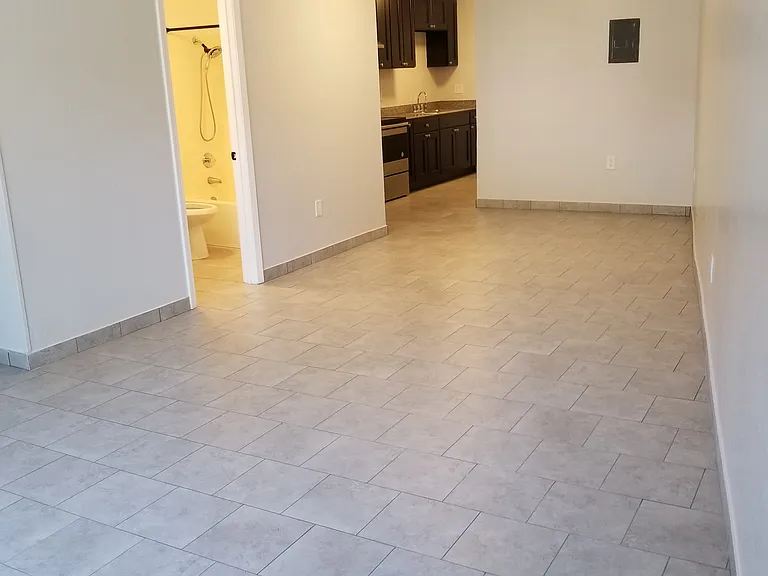 Redlands Pines Apartments — Photo 26