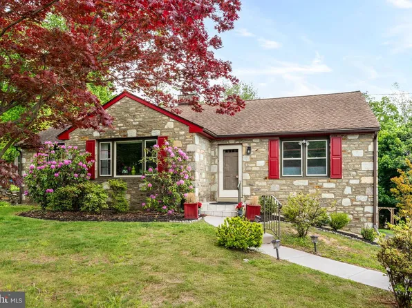 3277 Pine Rd, Huntingdon Valley, PA 19006