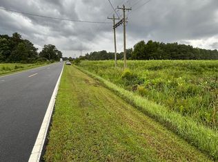 4 Hc Powers Rd, Wallace, NC 28466