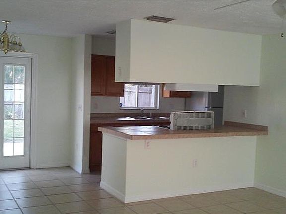 3rd image of 3466 Lalani Blvd