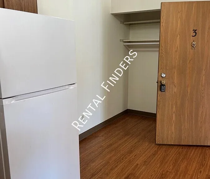 129 E Mitchell Ave #3 — Photo 2