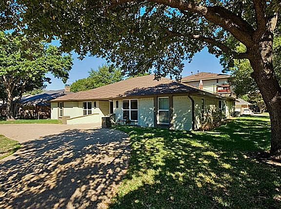 3rd image of 9433 Trail Hill Dr