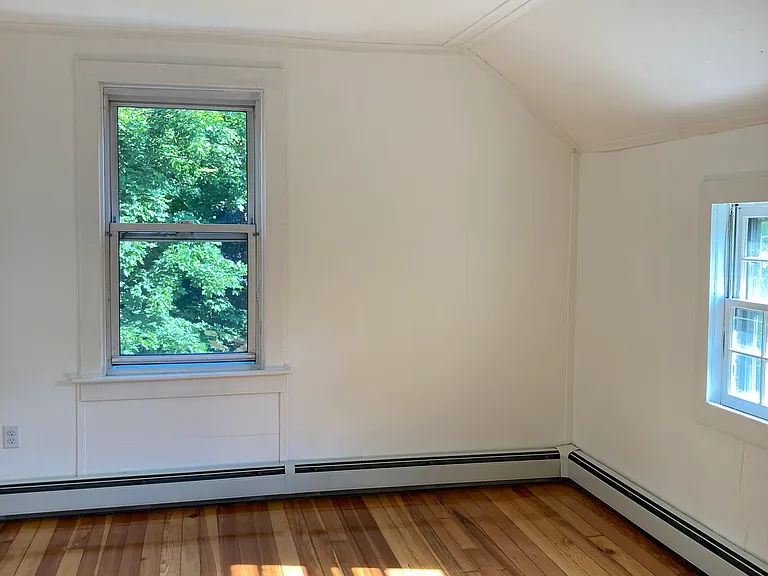 36 Tucker Ave #B — Photo 11