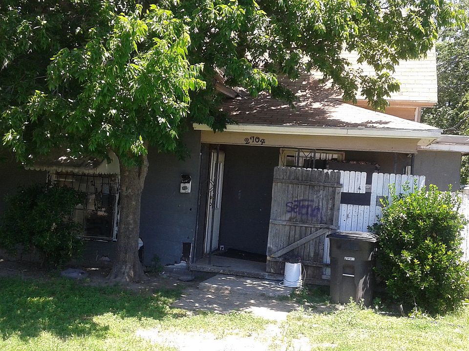 1st image of 2704 Hanna Ave