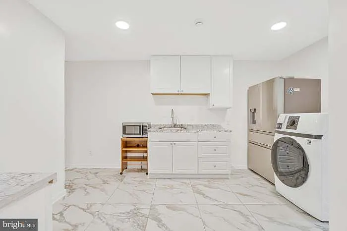 10491 Manns Harbor Ct — Photo 4