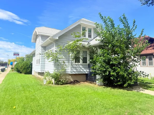 8208 W Lincoln Ave, Milwaukee, WI 53219