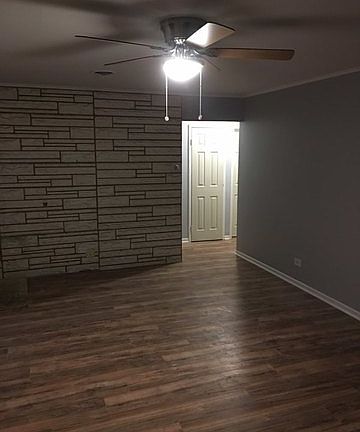 3rd image of 311 S Orchard Dr