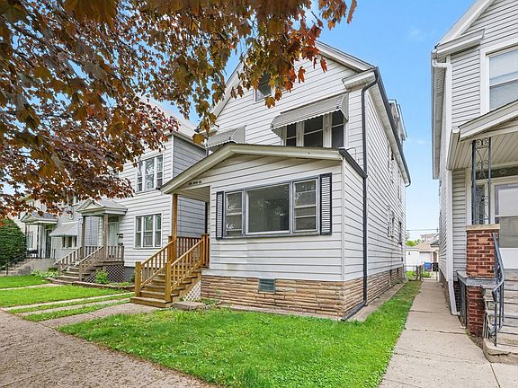 2nd image of 5032 W Gunnison St