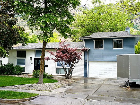 3rd image of 868 Medoland Dr
