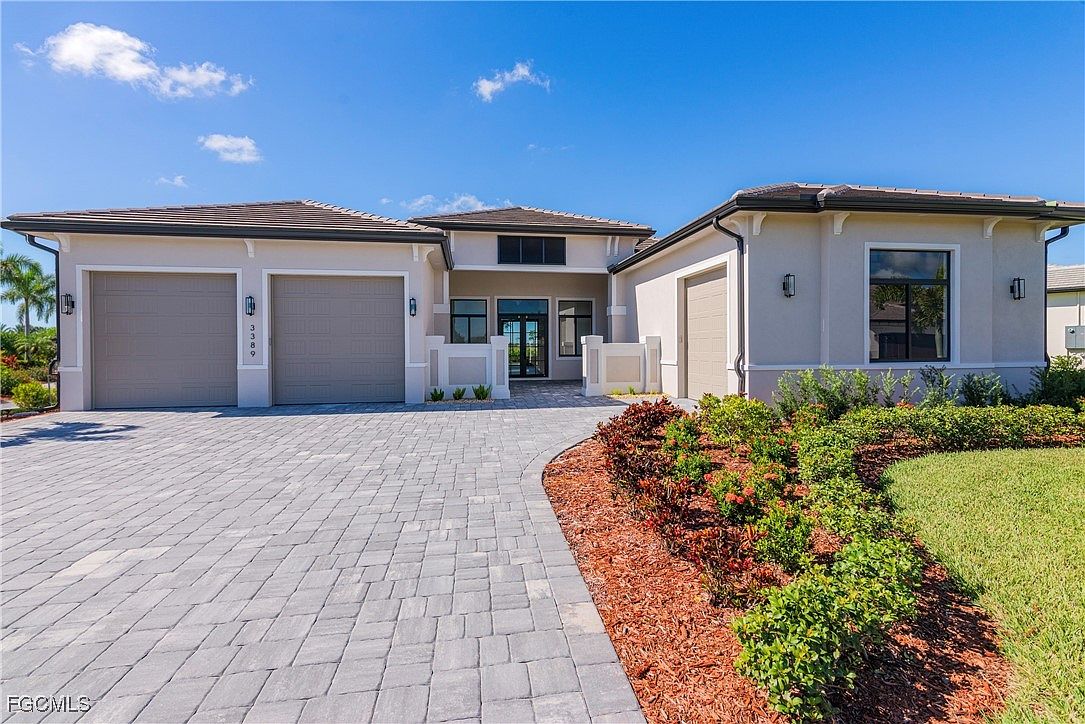 3389 Chestnut Grove Dr