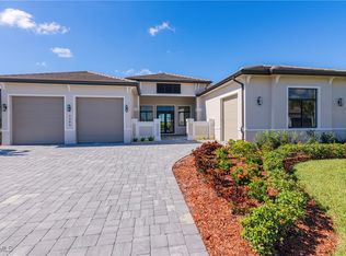 3389 Chestnut Grove Dr, Alva, FL 33920