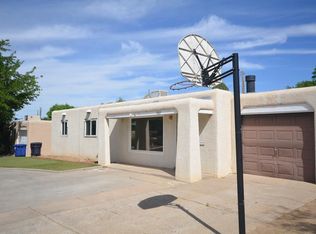 7807 Hannett Ave NE, Albuquerque, NM 87110
