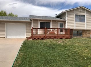 6725 Blue River Way, Colorado Springs, CO 80911