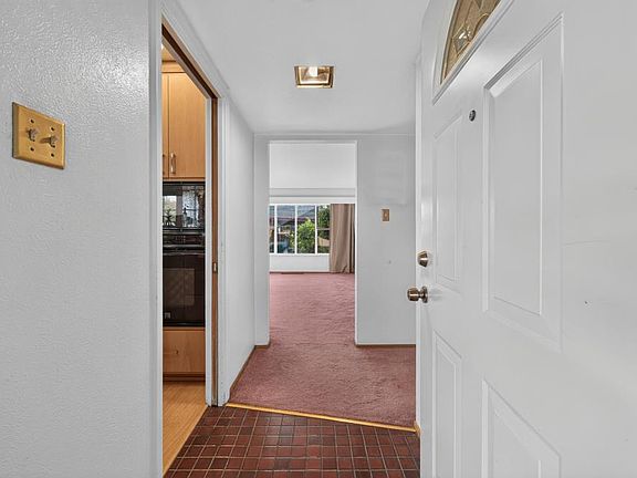 5th image of 7056 Amherst St