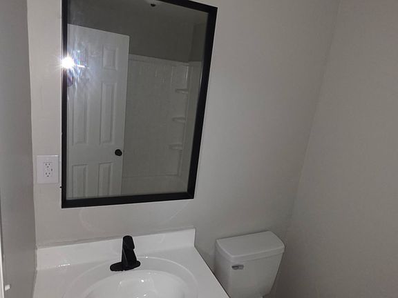 3rd image of 3413 Roanoke Ave