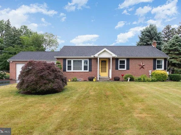903 Hamilton St, Carlisle, PA 17013