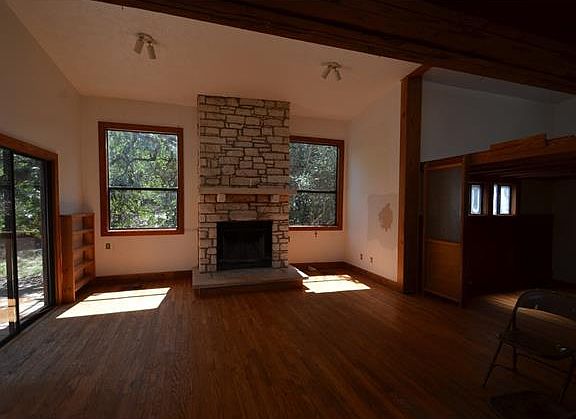2nd image of 209 Kestrel Ln