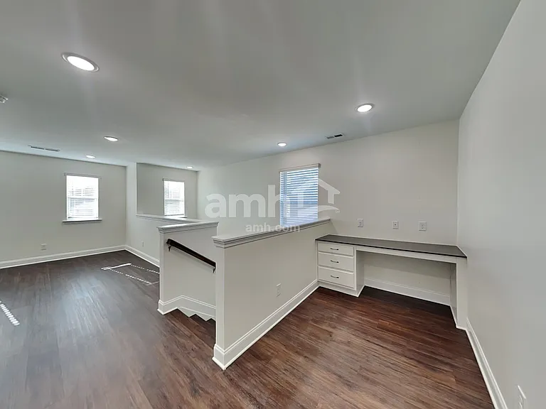 12124 Golden Farm Ln — Photo 16