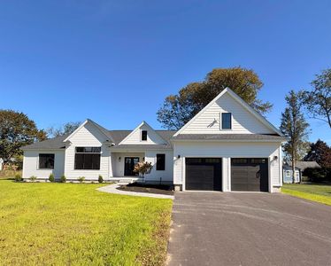 10 McDermott Road, Hampton, NH, 03842