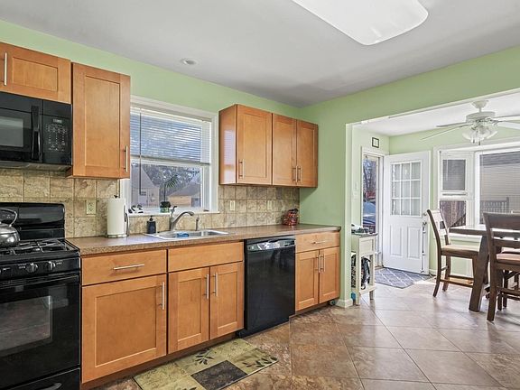 4th image of 28 High Ave APT 1