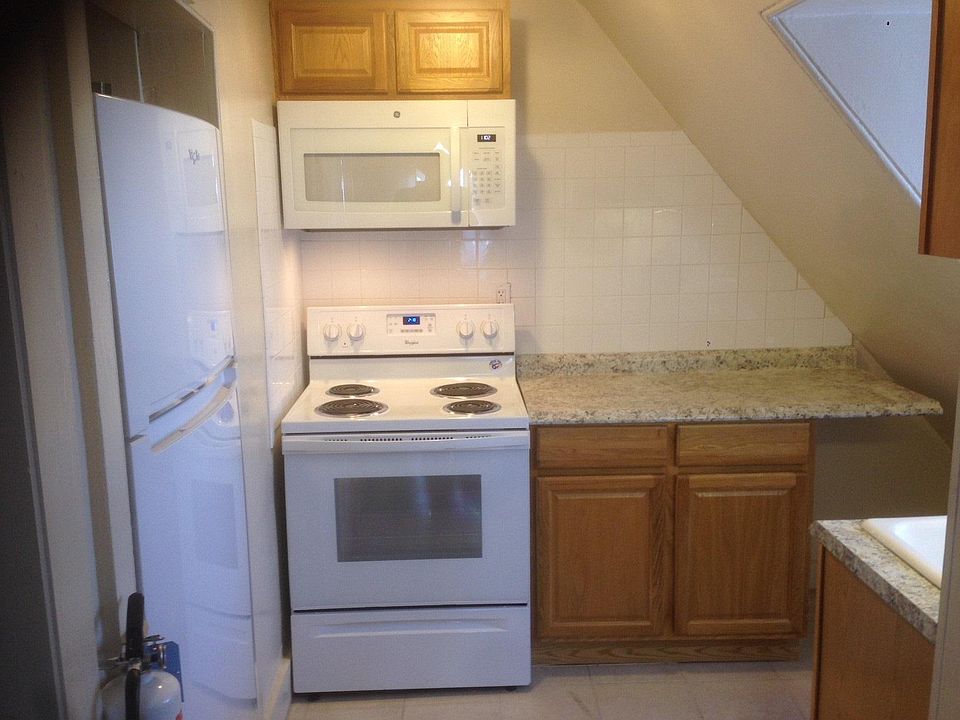 New appliances: full-size refrigerator/freezer, electric sto