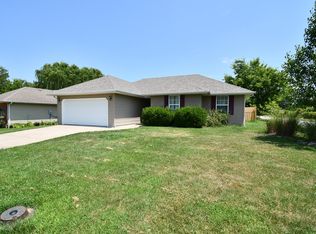 358 Dolphin Ct, Sparta, MO 65753