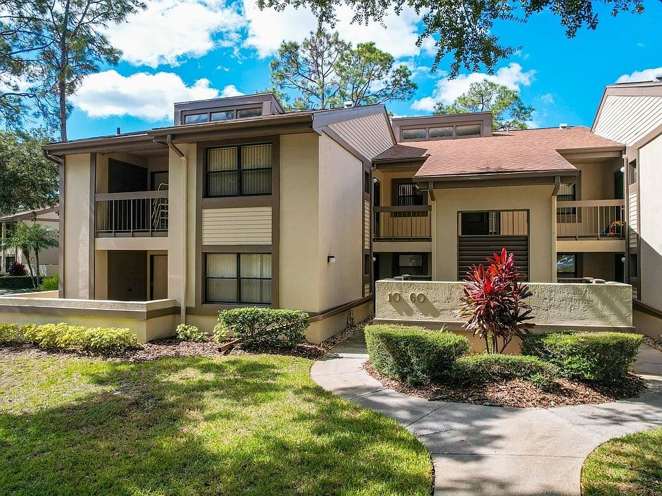 1st image of 40 Woodlake Pl #1