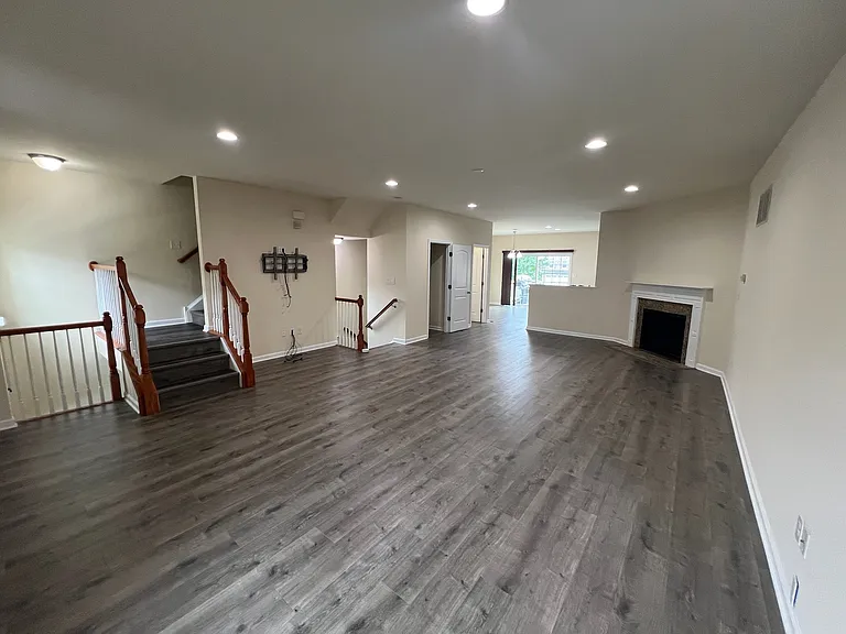 788 Jacobsen Cir — Photo 12