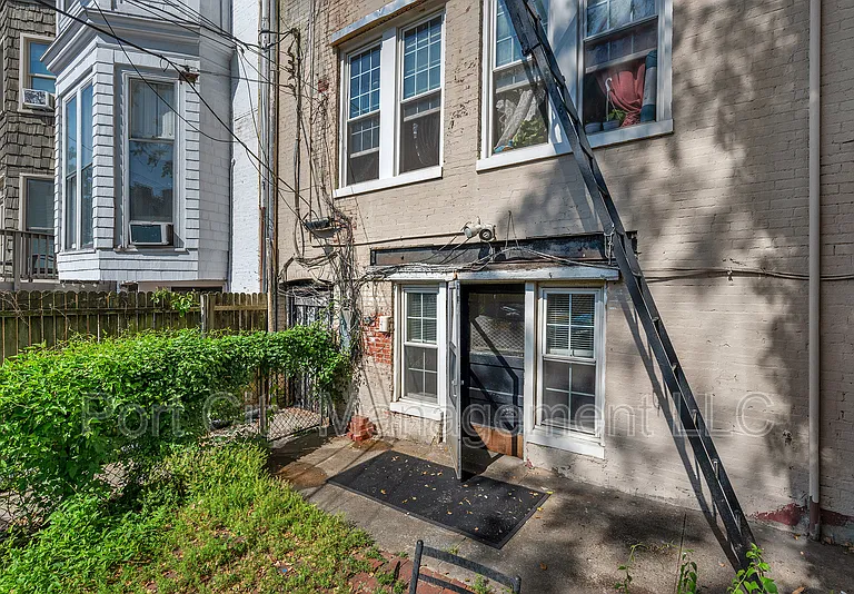 931 Saint Paul St — Photo 13