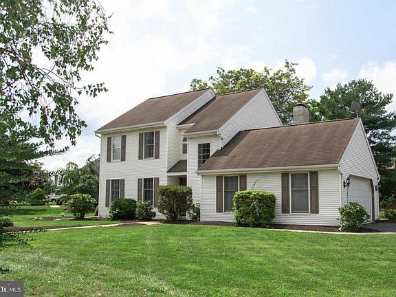 2nd image of 501 Heritage Dr
