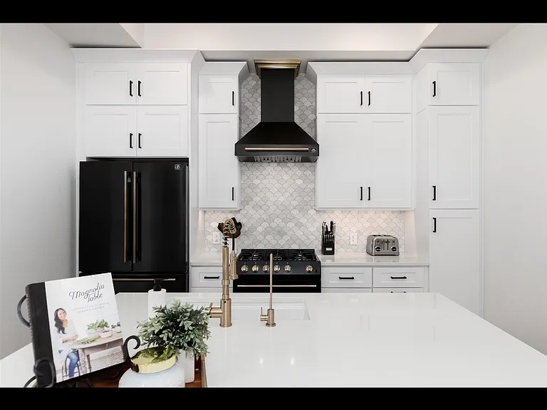 1733 Grove St #4 — Photo 7