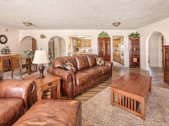 3rd image of 3112 Oakmont Dr