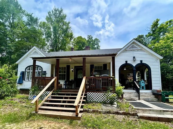 30 Pine St, Eclectic, AL 36024