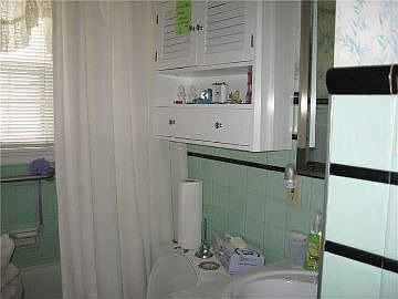 4th image of 4524 Stratford Ave