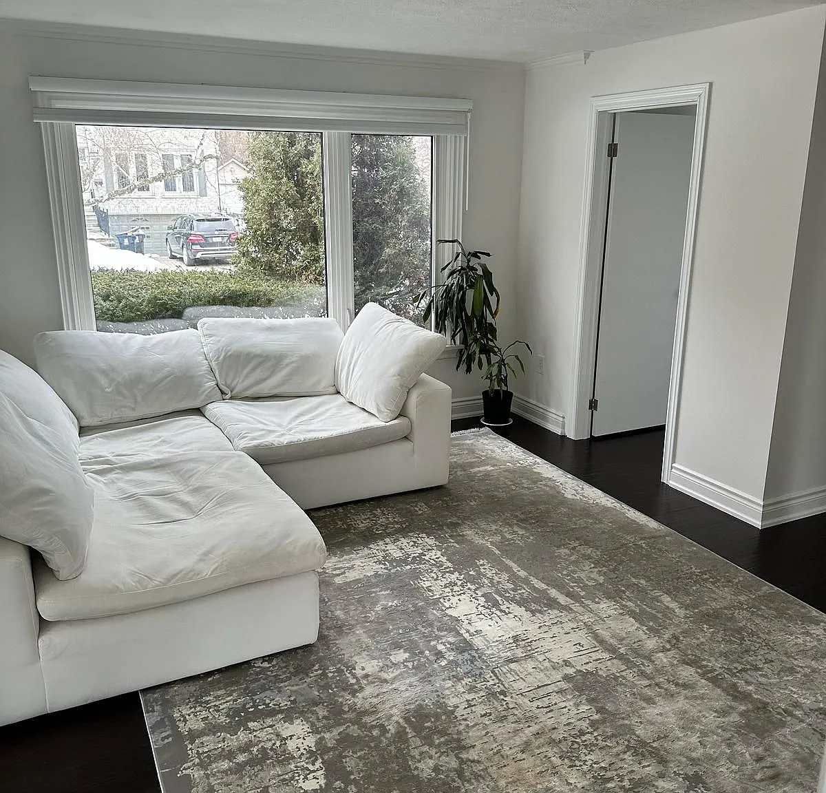 6 bed, $1,100 — Photo 4